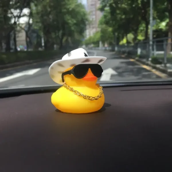 A cowboy hat with rubber duck design for car accessories, a toy duck for car dashboard decoration - the perfect choice for Chris