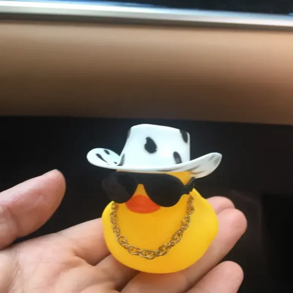 A cowboy hat with rubber duck design for car accessories, a toy duck for car dashboard decoration - the perfect choice for Chris - Image 5